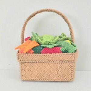 VTG Needlepoint Basket Recipe‎ Box with Vegetable & Leaf Design Plastic Canvas
